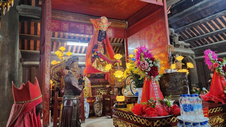 Kh&aacute;m ph&aacute; ng&ocirc;i ch&ugrave;a cổ nhất Việt Nam xuất hiện trong MV "Bắc Bling" của H&ograve;a Minzy- Ảnh 27.