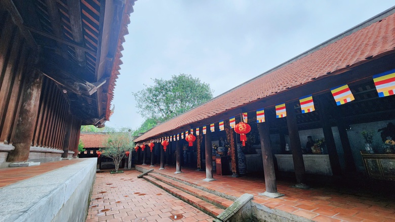 Kh&aacute;m ph&aacute; ng&ocirc;i ch&ugrave;a cổ nhất Việt Nam xuất hiện trong MV "Bắc Bling" của H&ograve;a Minzy- Ảnh 4.