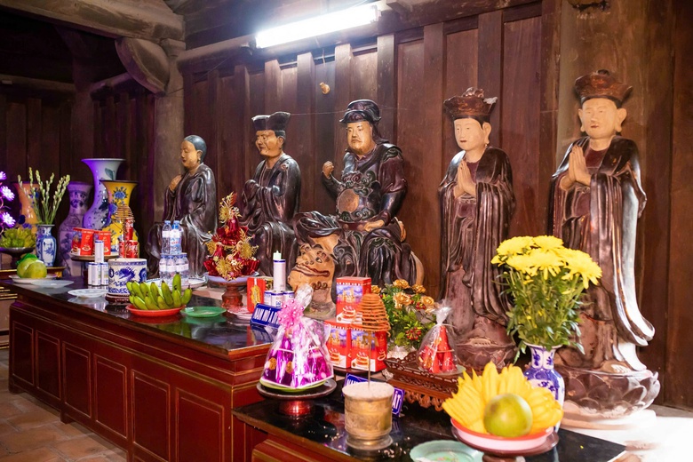 Kh&aacute;m ph&aacute; ng&ocirc;i ch&ugrave;a cổ nhất Việt Nam xuất hiện trong MV "Bắc Bling" của H&ograve;a Minzy- Ảnh 5.