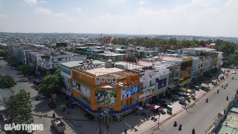 Đồng Nai: Nhiều người d&acirc;n phấn khởi khi bất ngờ được l&agrave;m sổ đỏ- Ảnh 3.