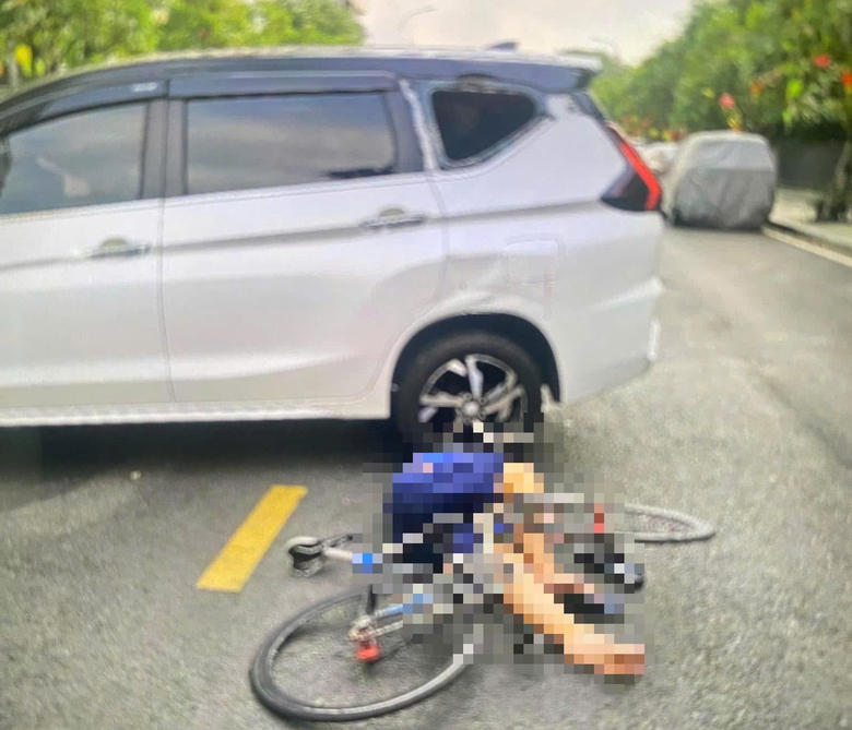 TP.HCM: Người đàn ông đi xe đạp tử vong tại chỗ sau va chạm với ô tô- Ảnh 1. TP.HCM: Người đàn ông đi xe đạp tử vong tại chỗ sau va chạm với ô tô- Ảnh 1.