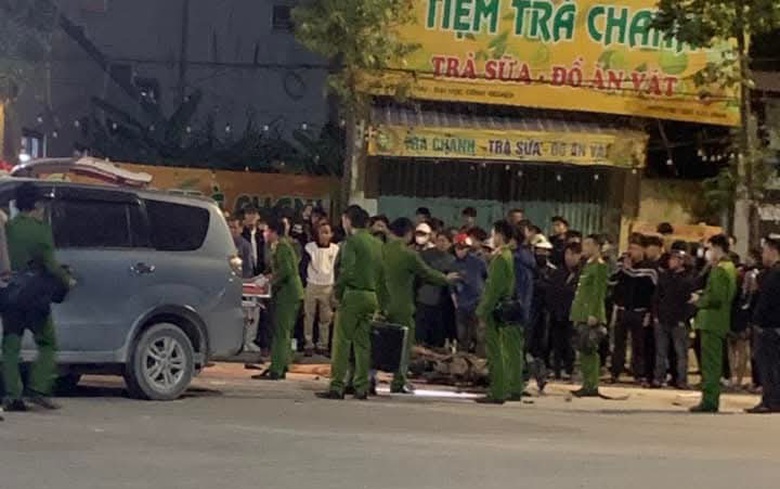 Xe m&aacute;y chở ba va chạm &ocirc; t&ocirc;, 1 người chết 2 người bị thương- Ảnh 2.