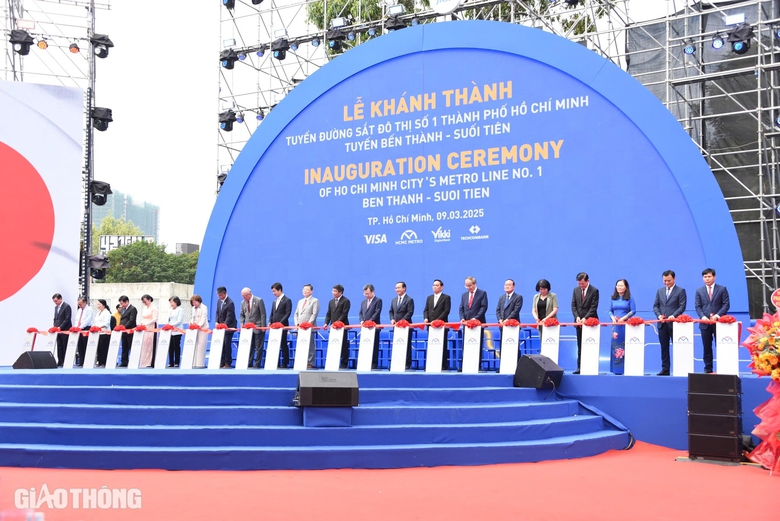 Khánh thành metro số 1, kỳ vọng đột phá giao thông công cộng trong tương lai- Ảnh 1. Khánh thành metro số 1, kỳ vọng đột phá giao thông công cộng trong tương lai- Ảnh 1.