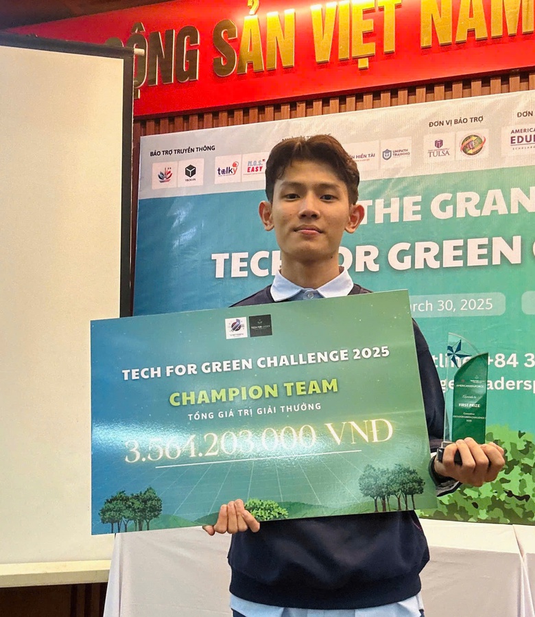 Sinh vi&ecirc;n VAA v&ocirc; địch Tech for Green 2025, rinh hơn 3,5 tỷ đồng với ứng dụng AI xanh- Ảnh 1.