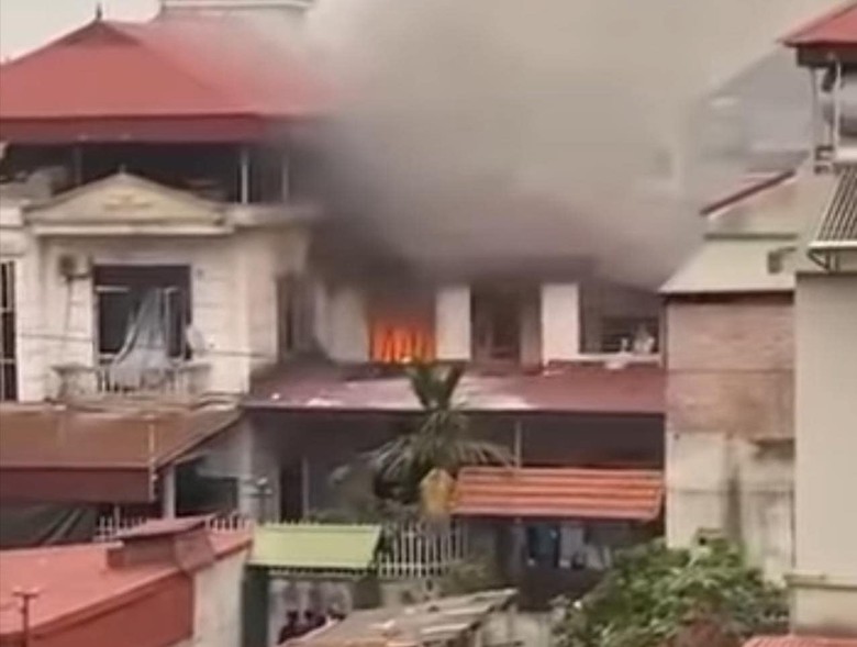 H&agrave; Nội: Nghi nổ do chế tạo ph&aacute;o, một người tử vong- Ảnh 1.