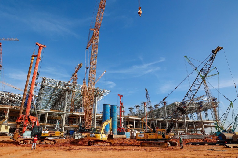 CC1 dẫn đầu Top 10 nh&agrave; thầu x&acirc;y dựng hạ tầng - c&ocirc;ng nghiệp uy t&iacute;n năm 2025- Ảnh 2.