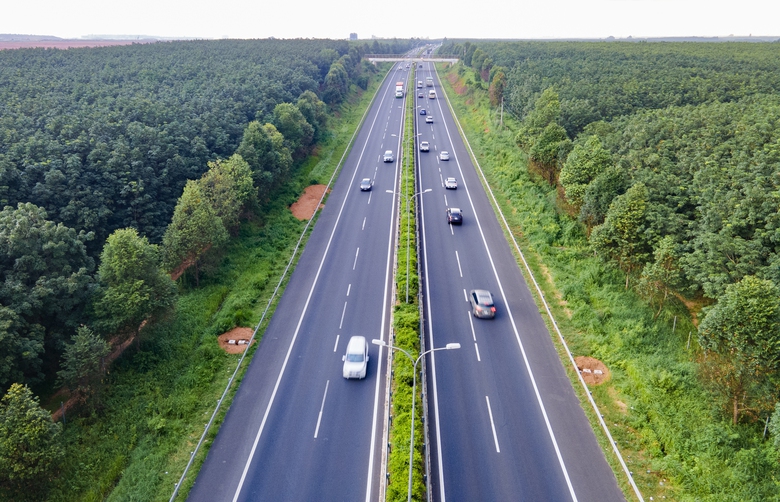 Nhận diện th&aacute;ch thức khi đầu tư mở rộng cao tốc TP.HCM - Long Th&agrave;nh- Ảnh 1.