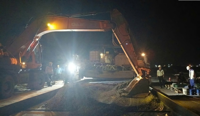 Nh&agrave; thầu lớn dồn lực t&agrave;i ch&iacute;nh, lấy vật liệu ở xa để bứt tốc tiến độ s&acirc;n bay Long Th&agrave;nh- Ảnh 2.