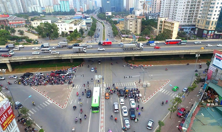 H&agrave; Nội tổ chức lại n&uacute;t giao Tố Hữu - Khuất Duy Tiến, người d&acirc;n đi lại thế n&agrave;o?- Ảnh 1.