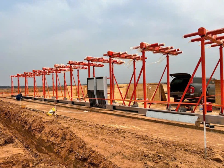 Nh&agrave; thầu lớn dồn lực t&agrave;i ch&iacute;nh, lấy vật liệu ở xa để bứt tốc tiến độ s&acirc;n bay Long Th&agrave;nh- Ảnh 3.