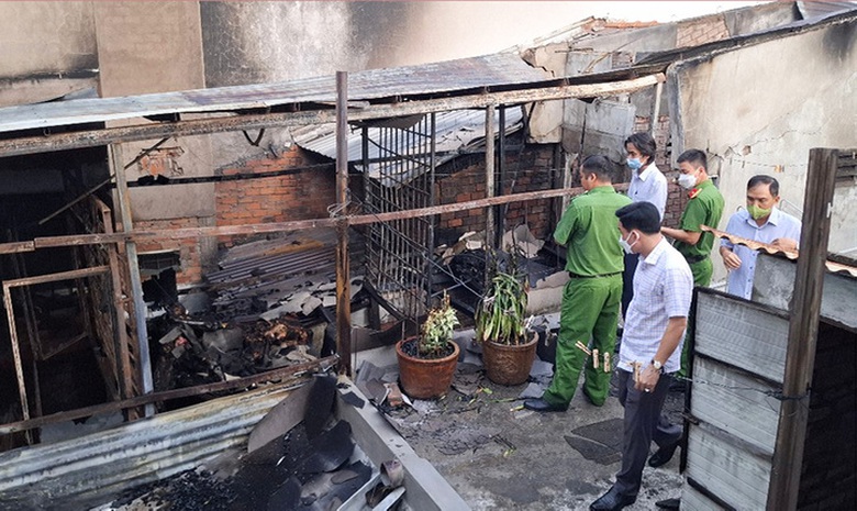 Thủ tướng y&ecirc;u cầu khẩn trương điều tra nguy&ecirc;n nh&acirc;n vụ ch&aacute;y nh&agrave; 4 người chết- Ảnh 1.