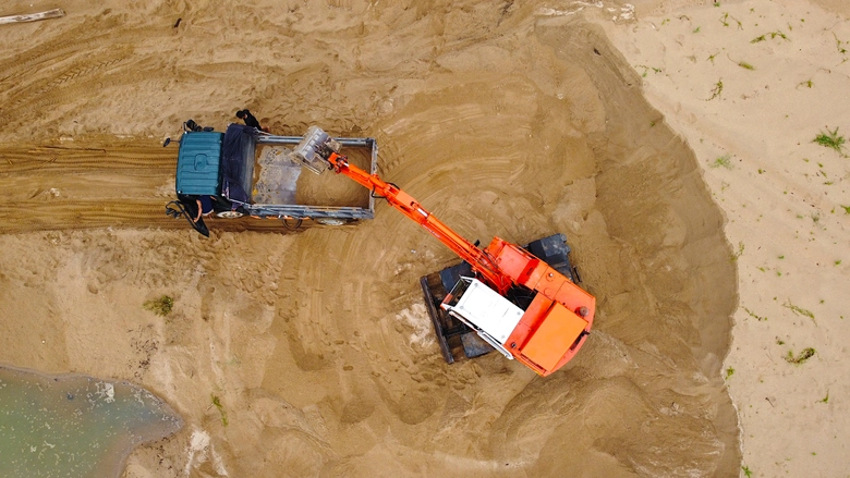 Quảng Ng&atilde;i lập tổ chấm hồ sơ tham gia đấu gi&aacute; kho&aacute;ng sản- Ảnh 2.