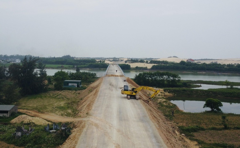 D:\1-X&acirc;y dựng\th&aacute;ng 4-2025\đường ven biển\chọn\unnamed.jpg