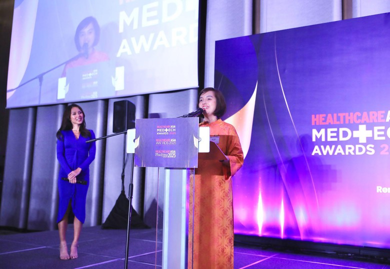 FPT Long Ch&acirc;u nhận giải thưởng danh gi&aacute; của ch&acirc;u &Aacute; trong lĩnh vực chăm s&oacute;c sức khỏe- Ảnh 2.