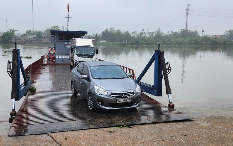 Hải Dương: Chậm đấu thầu 3 bến đò hết hợp đồng gây nguy cơ thất thu ngân sách, mất ATGT- Ảnh 1. Hải Dương: Chậm đấu thầu 3 bến đò hết hợp đồng gây nguy cơ thất thu ngân sách, mất ATGT- Ảnh 1.