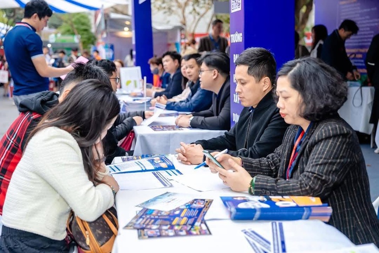 H&agrave; Nội lập Ban Chỉ đạo Kỳ thi tốt nghiệp THPT năm 2025- Ảnh 1.