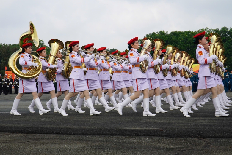 13.000 người hợp luyện diễu binh ch&agrave;o mừng 30/4 tại s&acirc;n bay Bi&ecirc;n H&ograve;a- Ảnh 12.