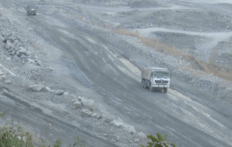 Đồng Nai xin cơ chế để mỏ đá vừa khai thác và hoàn tất pháp lý hết năm 2025- Ảnh 1. Đồng Nai xin cơ chế để mỏ đá vừa khai thác và hoàn tất pháp lý hết năm 2025- Ảnh 1.