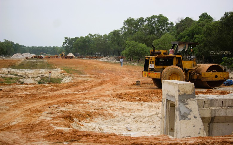 Gỡ vướng mắc, đẩy tiến độ dự &aacute;n đường ven biển Quảng Trị- Ảnh 8.