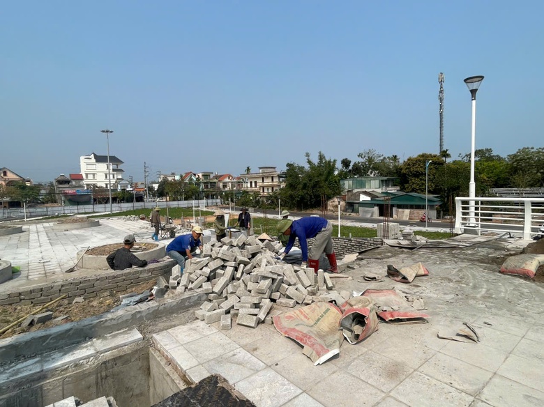 Dự án quảng trường gần 160 tỷ đồng ở Quảng Ninh tăng tốc về đích sau 2 lần gia hạn- Ảnh 2. Dự án quảng trường gần 160 tỷ đồng ở Quảng Ninh tăng tốc về đích sau 2 lần gia hạn- Ảnh 2.
