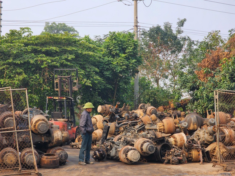 Lạ l&ugrave;ng l&agrave;ng tỷ ph&uacute; với nghề "mua của người ch&aacute;n, b&aacute;n cho người cần"- Ảnh 4.