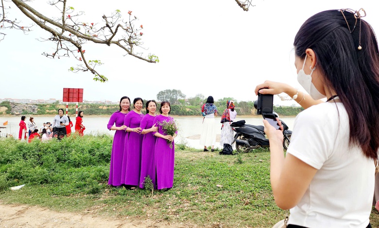 Về nơi &ldquo;một tiếng g&agrave; 3 nơi nghe r&otilde;&rdquo; check-in với c&acirc;y gạo trăm năm- Ảnh 22.