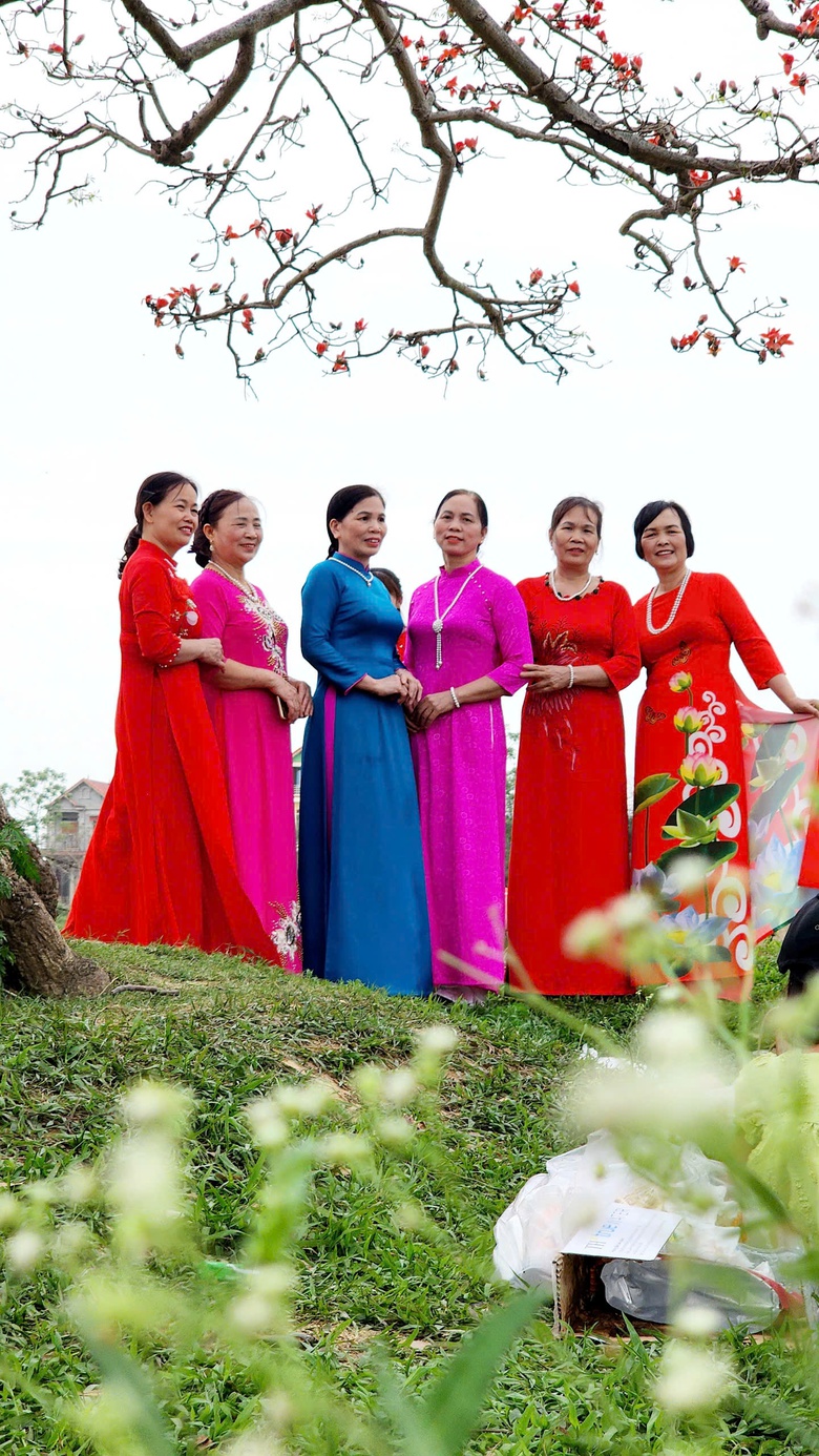 Về nơi &ldquo;một tiếng g&agrave; 3 nơi nghe r&otilde;&rdquo; check-in với c&acirc;y gạo trăm năm- Ảnh 25.