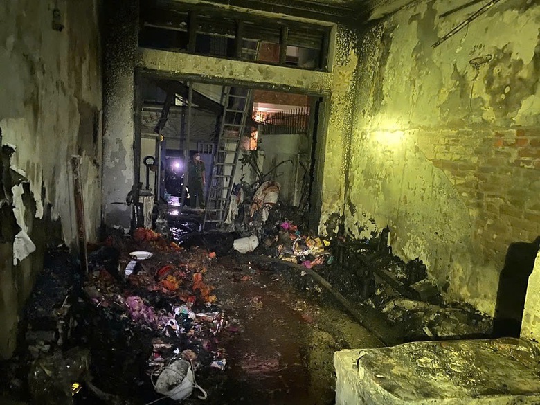 Ch&aacute;y nh&agrave; 2 người chết: Chủ tịch H&agrave; Nội chỉ đạo khẩn trương điều tra- Ảnh 1.