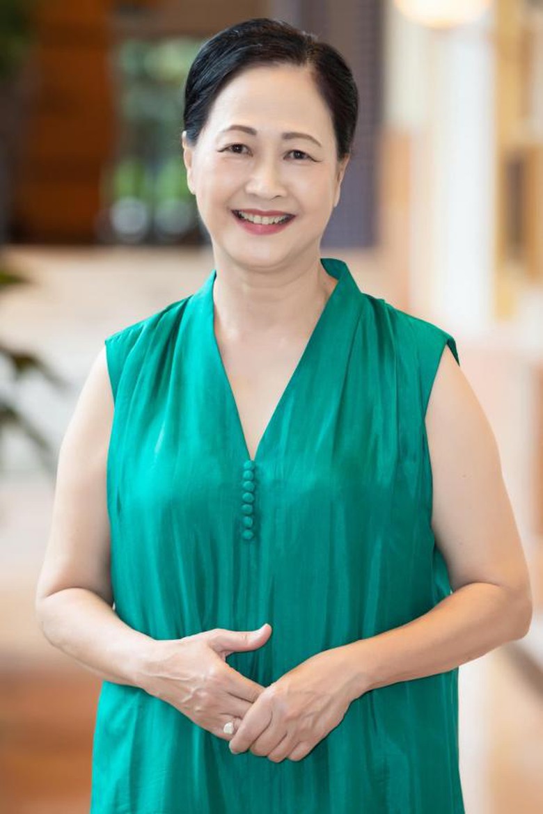 NSND Như Quỳnh từng xấu hổ trong cảnh n&oacute;ng phim "Bến kh&ocirc;ng chồng"- Ảnh 2.