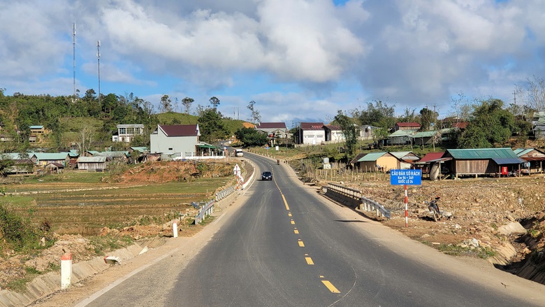 Quảng Ng&atilde;i lập tổ chấm hồ sơ tham gia đấu gi&aacute; kho&aacute;ng sản- Ảnh 3.