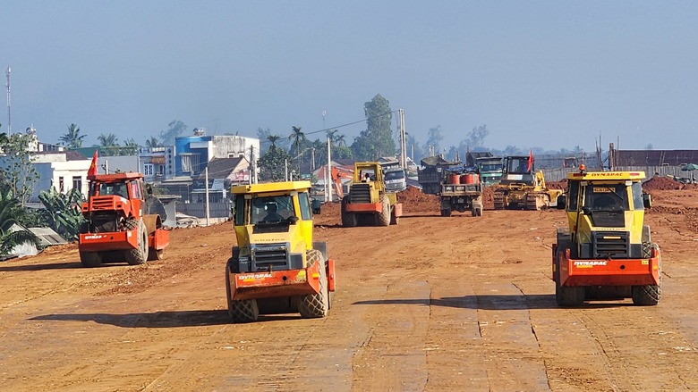 Gấp r&uacute;t ho&agrave;n thiện hạng mục an to&agrave;n giao th&ocirc;ng cao tốc Quảng Ng&atilde;i - Ho&agrave;i Nhơn- Ảnh 16.
