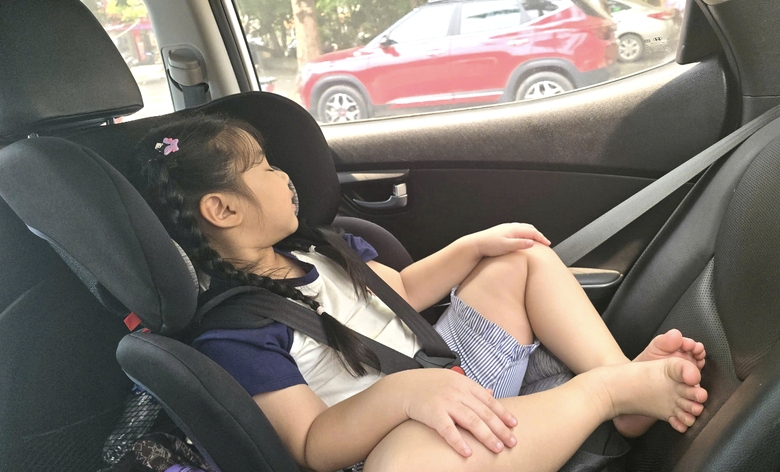 &Ocirc; t&ocirc; đi đăng kiểm c&oacute; cần th&aacute;o ghế trẻ em?- Ảnh 1.