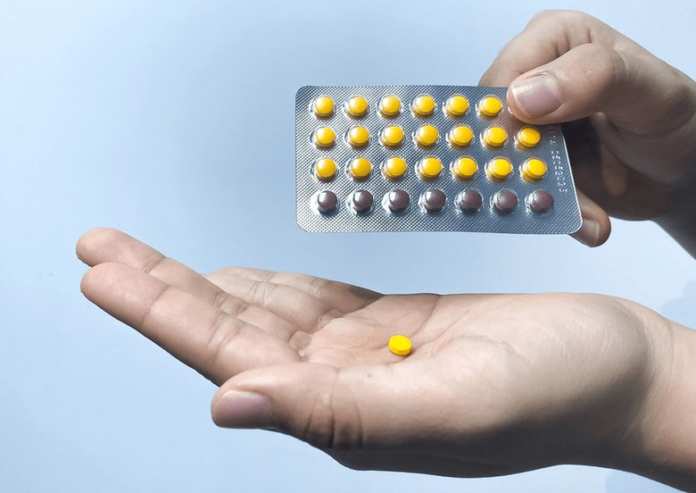 Th&ecirc;m bệnh nh&acirc;n bị đột quỵ do thuốc tr&aacute;nh thai- Ảnh 1.