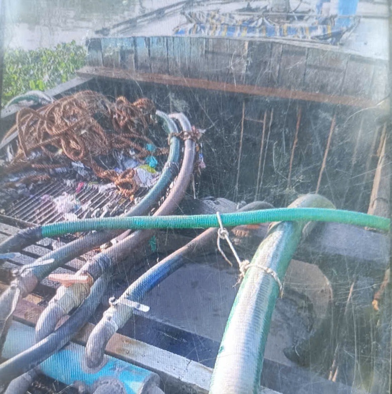 Vĩnh Long ph&aacute;t hiện 2 vụ mua b&aacute;n c&aacute;t s&ocirc;ng kh&ocirc;ng r&otilde; nguồn gốc- Ảnh 1.