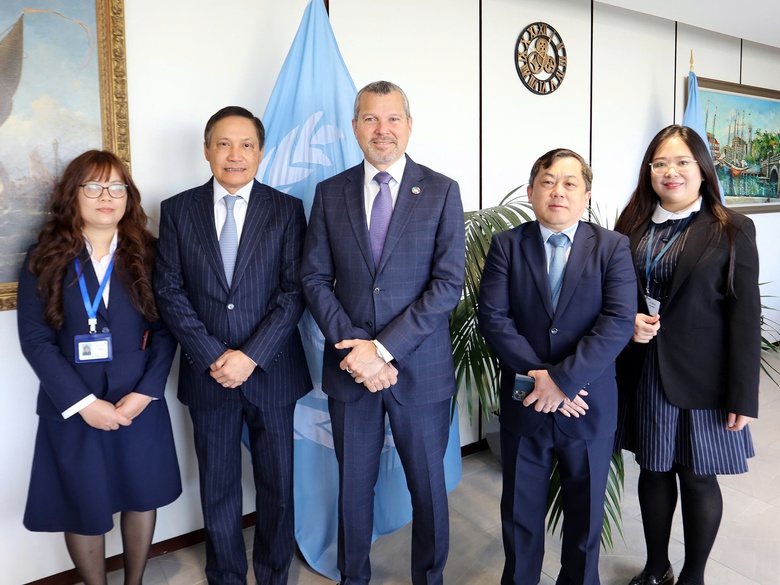 IMO cam kết đồng hành cùng Việt Nam triển khai các công ước quốc tế về hàng hải- Ảnh 1. IMO cam kết đồng hành cùng Việt Nam triển khai các công ước quốc tế về hàng hải- Ảnh 1.