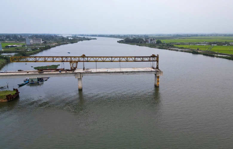 Cầu 220 tỷ ở Quảng Nam chậm tiến độ: V&igrave; sao nh&agrave; thầu xin dừng thực hiện dự &aacute;n?- Ảnh 3.