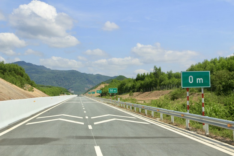 To&agrave;n cảnh hơn 70km cao tốc V&acirc;n Phong - Nha Trang trước ng&agrave;y khai th&aacute;c- Ảnh 4.