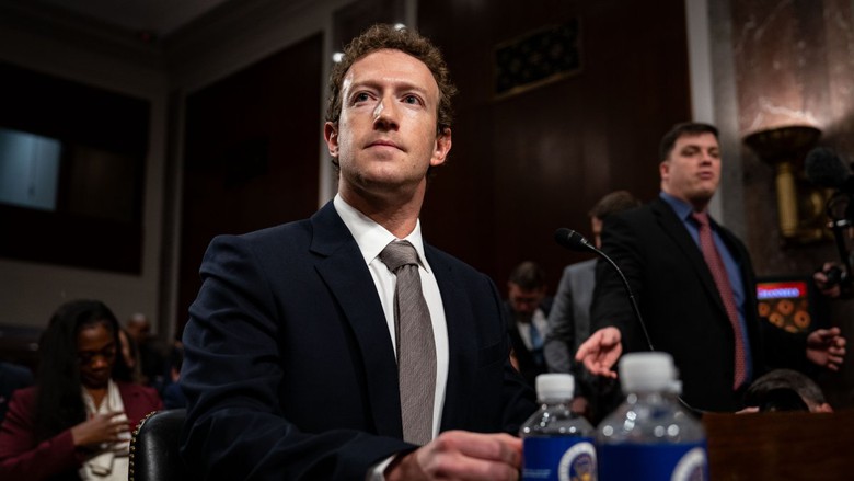 Ông chủ Facebook thừa nhận động cơ phía sau thương vụ mua Instagram- Ảnh 1. Ông chủ Facebook thừa nhận động cơ phía sau thương vụ mua Instagram- Ảnh 1.