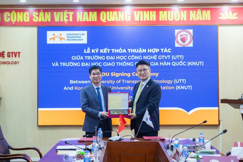 Trường đại học lớn của Việt Nam "bắt tay" đối t&aacute;c nước ngo&agrave;i ph&aacute;t triển nh&acirc;n lực đường sắt- Ảnh 1.