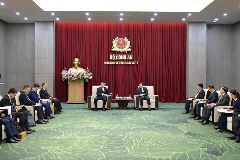 Việt Nam - Trung Quốc ký bản ghi nhớ hợp tác về phòng cháy, chữa cháy và cứu nạn, cứu hộ- Ảnh 1. Việt Nam - Trung Quốc ký bản ghi nhớ hợp tác về phòng cháy, chữa cháy và cứu nạn, cứu hộ- Ảnh 1.