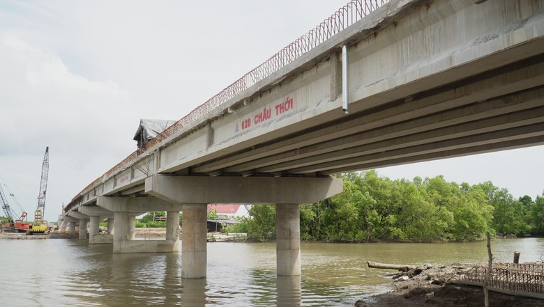 Cà Mau: Khởi công, thông xe kỹ thuật hai dự án trọng điểm dịp 30/4- Ảnh 1. Cà Mau: Khởi công, thông xe kỹ thuật hai dự án trọng điểm dịp 30/4- Ảnh 1.