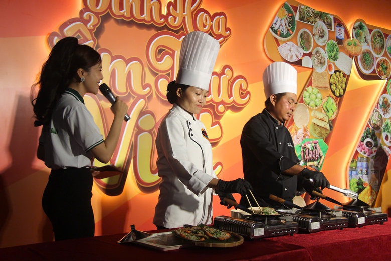 Lễ hội Văn h&oacute;a Ẩm thực B&igrave;nh Định 2025: Hội tụ tinh hoa ẩm thực truyền thống v&agrave; hiện đại- Ảnh 2.