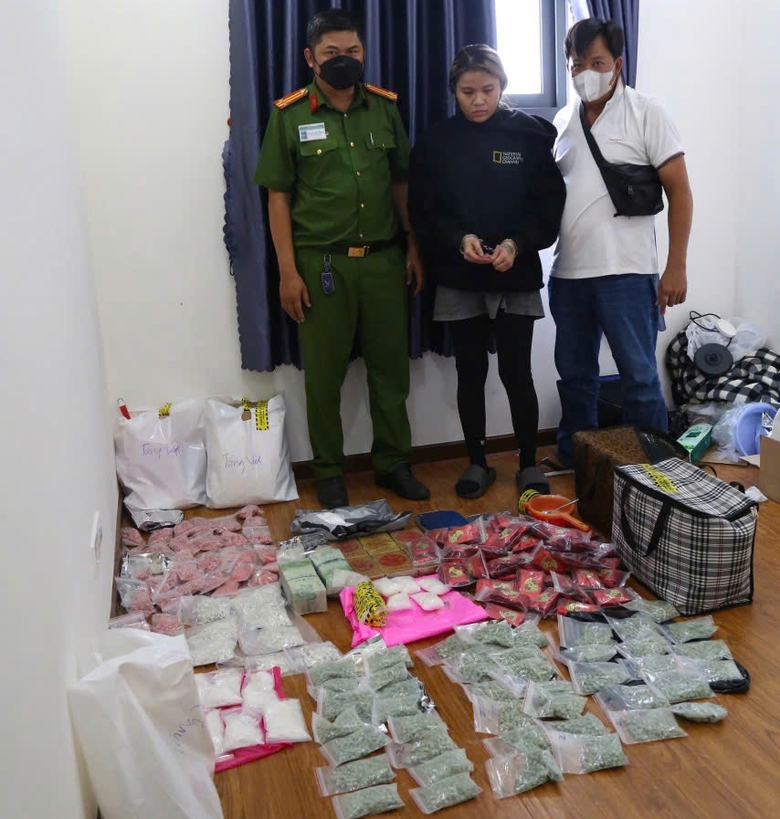 Triệt ph&aacute; chuy&ecirc;n &aacute;n, thu giữ gần 25kg ma t&uacute;y- Ảnh 2.