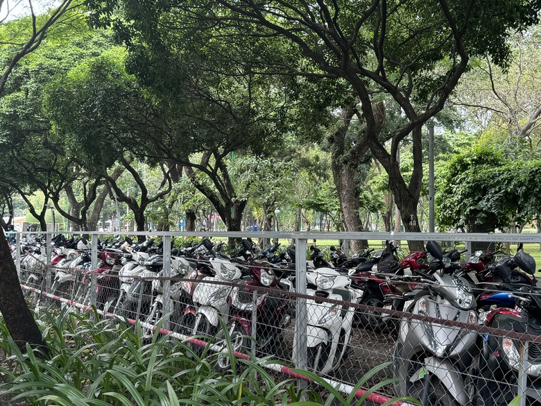 Lưu ý quan trọng khi xem diễu binh, diễu hành dịp 30/4- Ảnh 4. Lưu ý quan trọng khi xem diễu binh, diễu hành dịp 30/4- Ảnh 4.