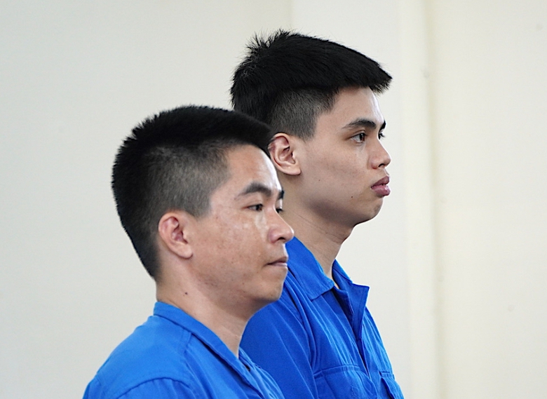 7 lần bán ma túy thuê, hai thanh niên lĩnh tổng cộng 37 năm tù- Ảnh 1. 7 lần bán ma túy thuê, hai thanh niên lĩnh tổng cộng 37 năm tù- Ảnh 1.