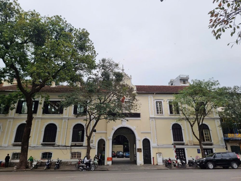 Chốt phương &aacute;n di dời 5 đơn vị ở khu vực ph&iacute;a Đ&ocirc;ng hồ Gươm- Ảnh 2.
