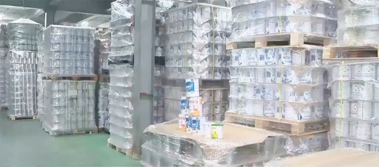 Thủ tướng chỉ đạo xử lý nghiêm vụ sản xuất, phân phối sữa giả- Ảnh 1. Thủ tướng chỉ đạo xử lý nghiêm vụ sản xuất, phân phối sữa giả- Ảnh 1.