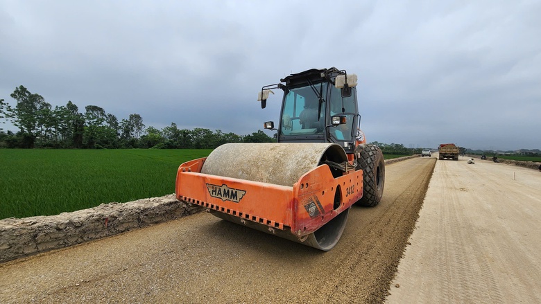 Cận cảnh dự án đường gần 1.500 tỷ đồng ở Bắc Ninh sau gần 2 năm thi công- Ảnh 3. Cận cảnh dự án đường gần 1.500 tỷ đồng ở Bắc Ninh sau gần 2 năm thi công- Ảnh 3.