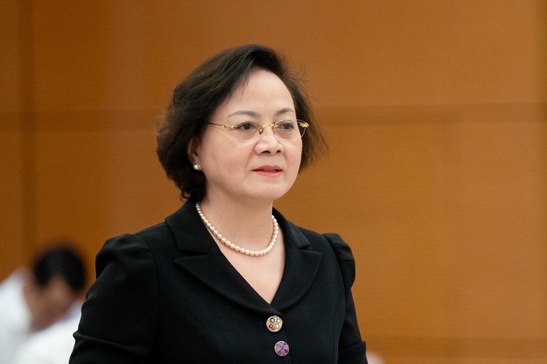 Bộ trưởng Nội vụ: Chưa c&oacute; căn cứ đề xuất tăng lương cơ sở năm 2026- Ảnh 1.