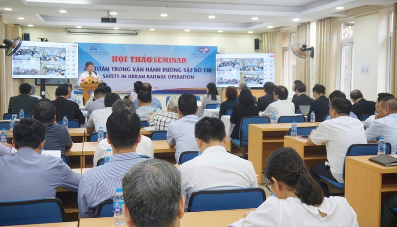 Chuy&ecirc;n gia b&agrave;n giải ph&aacute;p vận h&agrave;nh đường sắt đ&ocirc; thị an to&agrave;n- Ảnh 1.